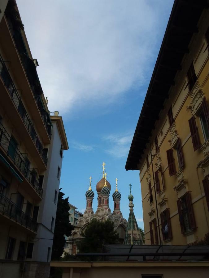 Zona Chiesa Russa Apartment Sanremo Bagian luar foto