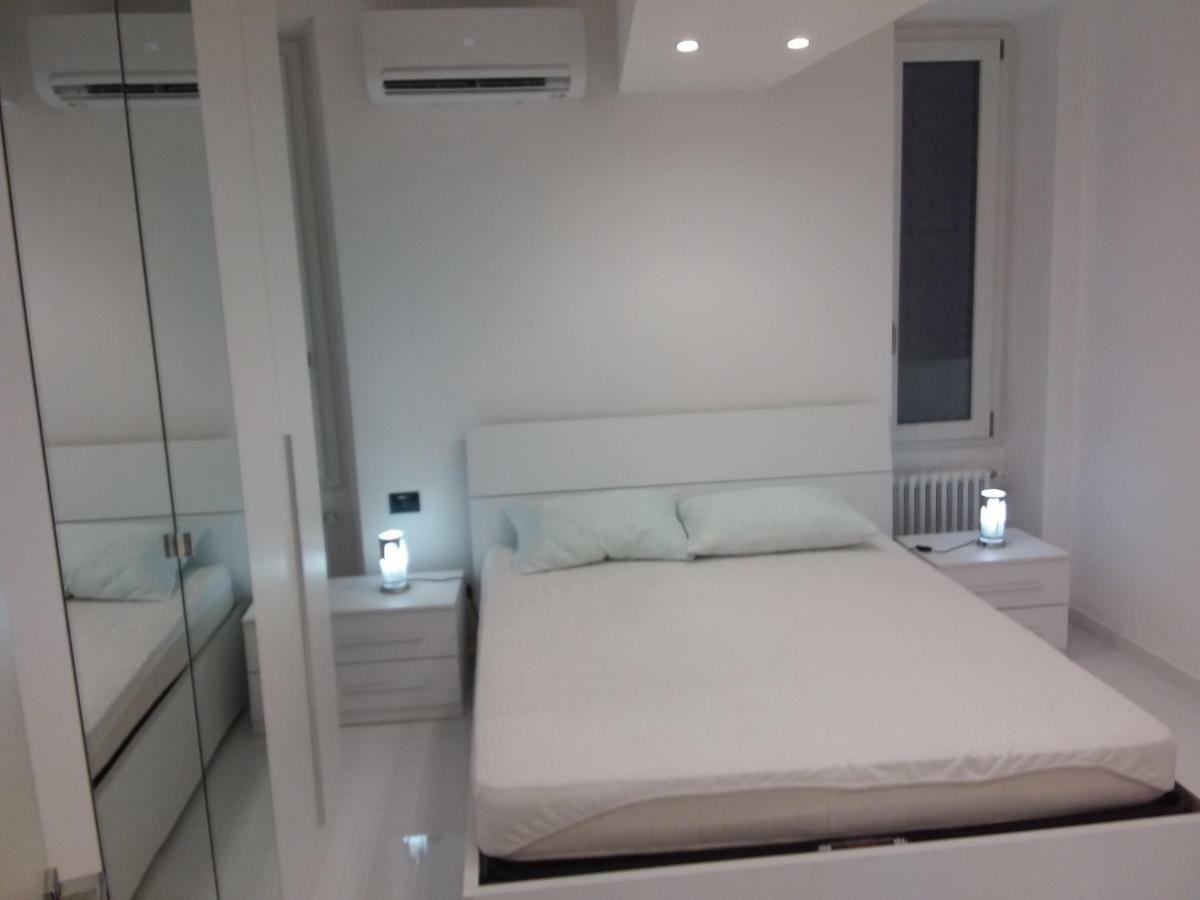 Zona Chiesa Russa Apartment Sanremo Bagian luar foto